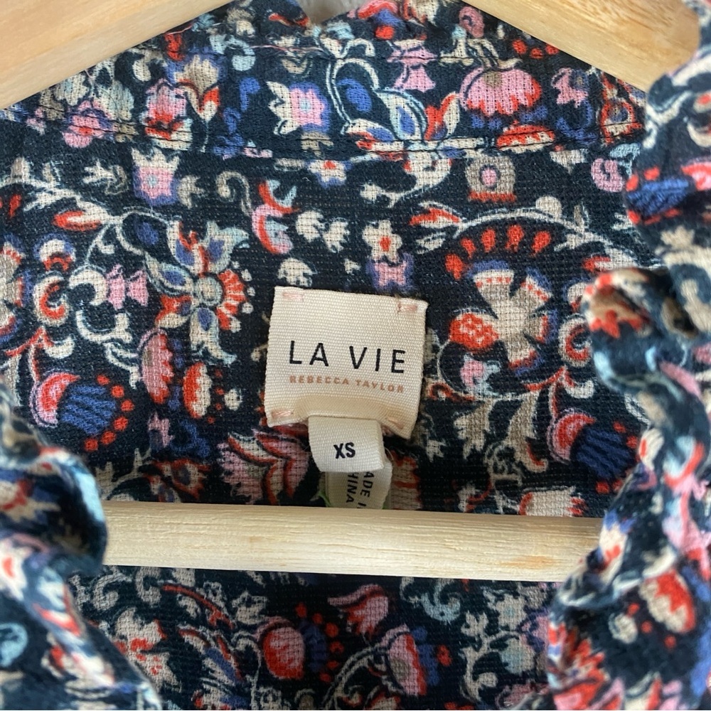 Floral Ruffle Sleeve Top - Picture 7 of 8
